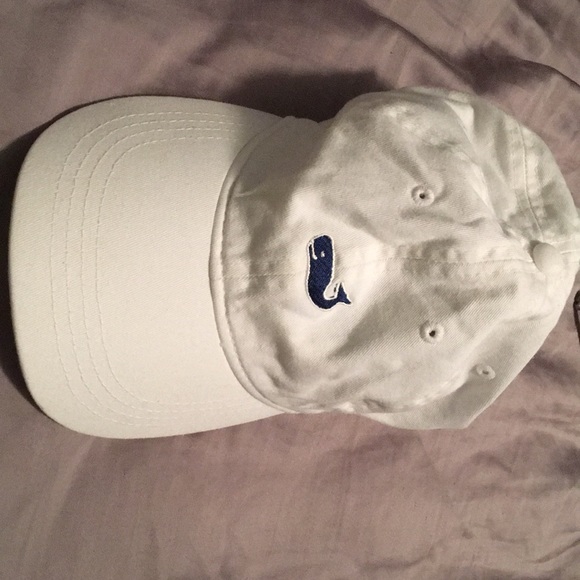 Accessories - White fitted hat